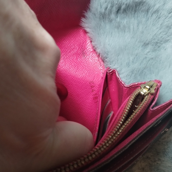 Louis Vuitton Multicolor Murakami Sara Wallet on chain - Picture 7 of 16